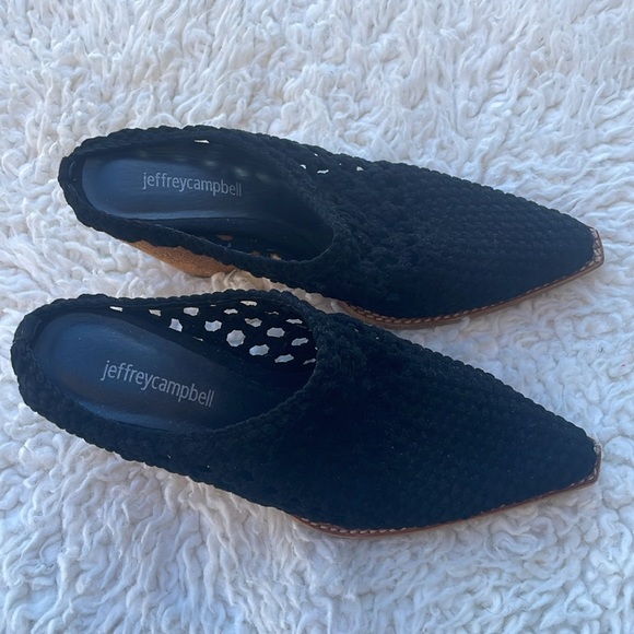 Anthropologie Jeffrey Campbell
Leone Mules. Size 8.5. - Picture 8 of 10